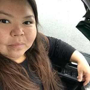 Meet your Posher, Pauline